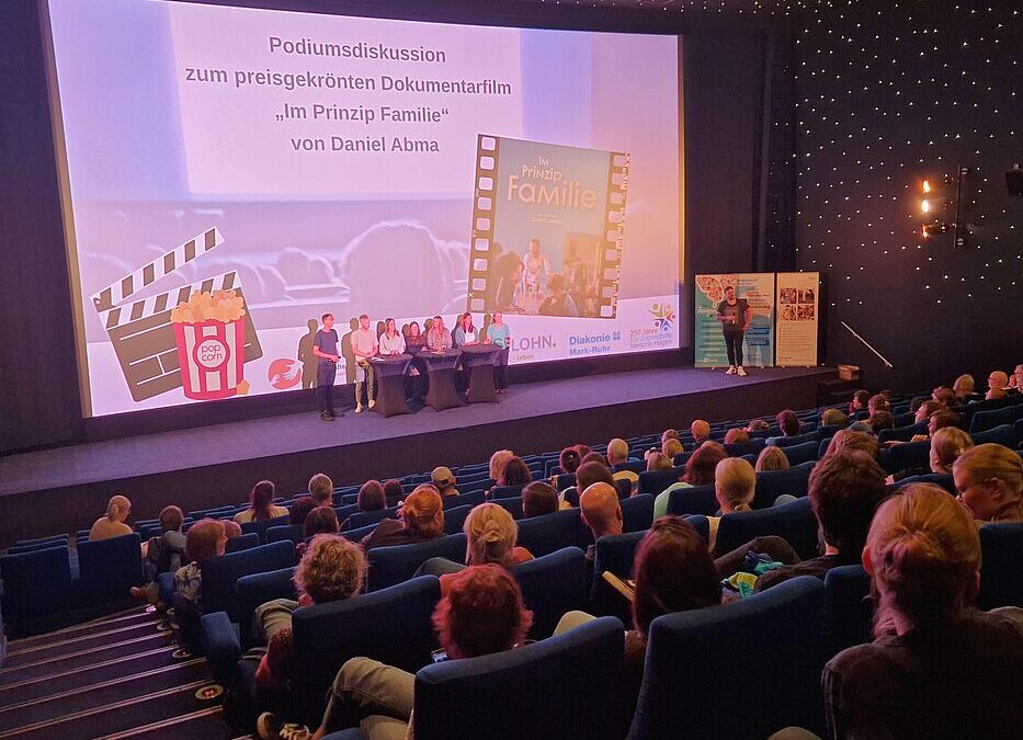 „Im Prinzip Familie“ sorgt für volle Kinosäle und intensive Diskussionen im Filmpalast Iserlohn